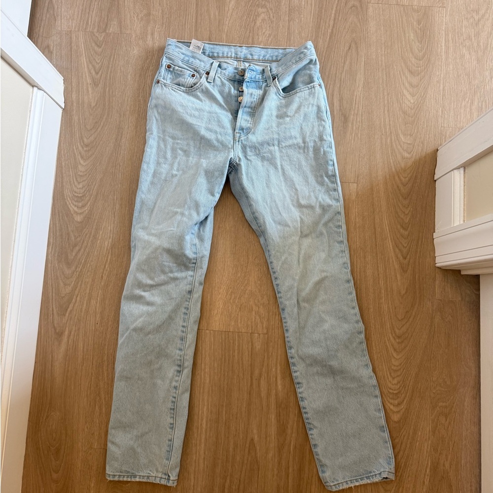 Levi’s light wash 501 jeans